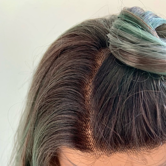 Gorgeous Black/Green 13x4 Lace Front Synthetic Wig - Picture 5 of 13